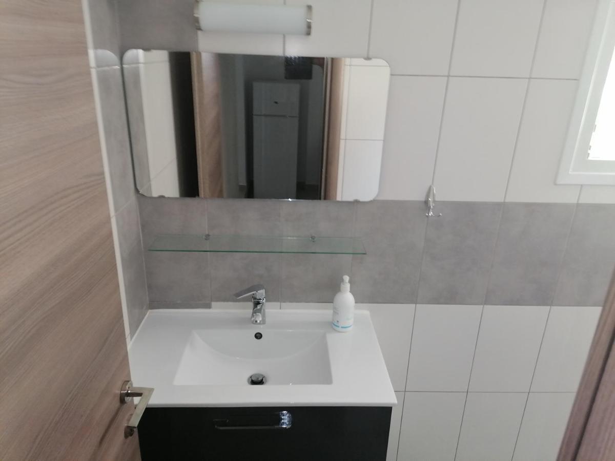 Porto Almira Beachfront House Nikiti  Zewnętrze zdjęcie