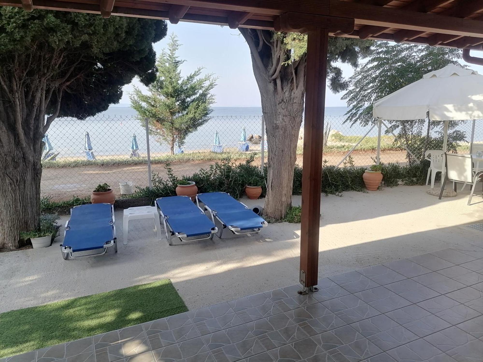 Porto Almira Beachfront House Nikiti  Zewnętrze zdjęcie