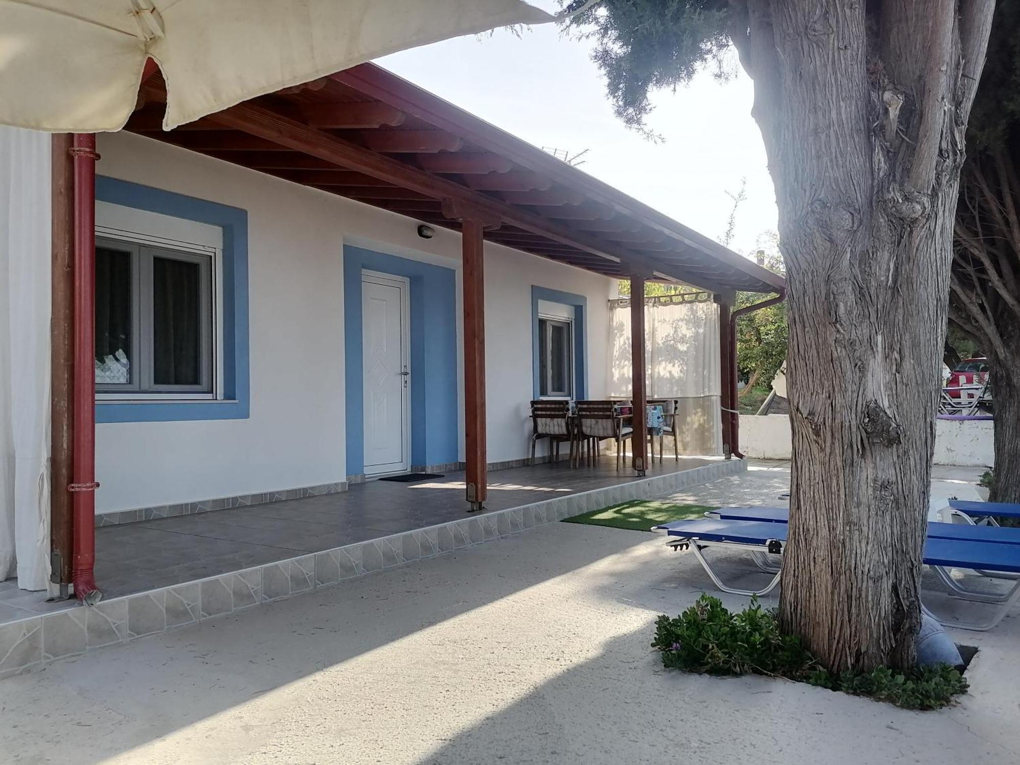 Porto Almira Beachfront House Nikiti  Zewnętrze zdjęcie